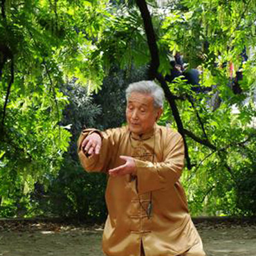 人們?yōu)楹蜗矚g太極拳？